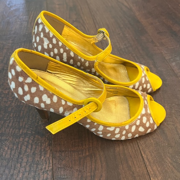 J.Crew shoes  yellow and tan With polkadots - Picture 2 of 5